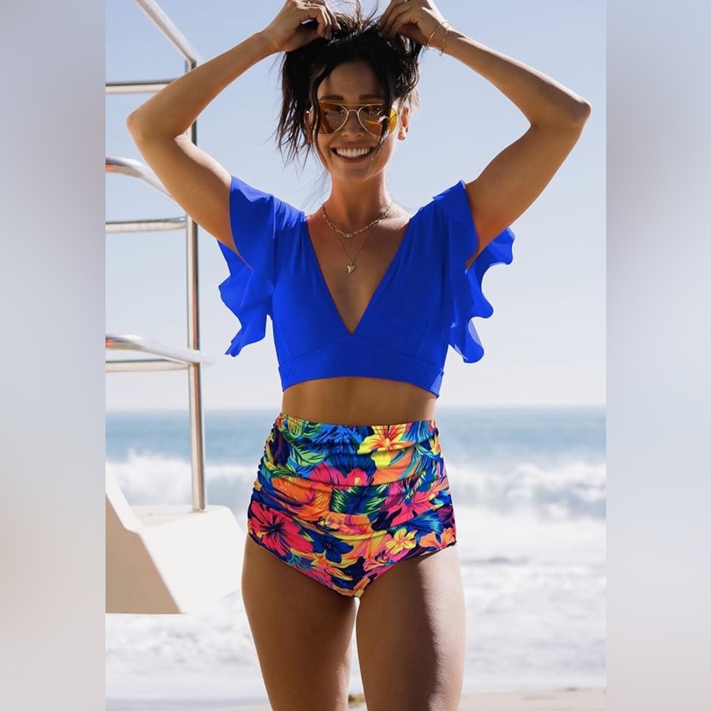 NWT SIZE L Sparkle & Fade Blue Bikini with Ruffled Top and Retro Bottoms